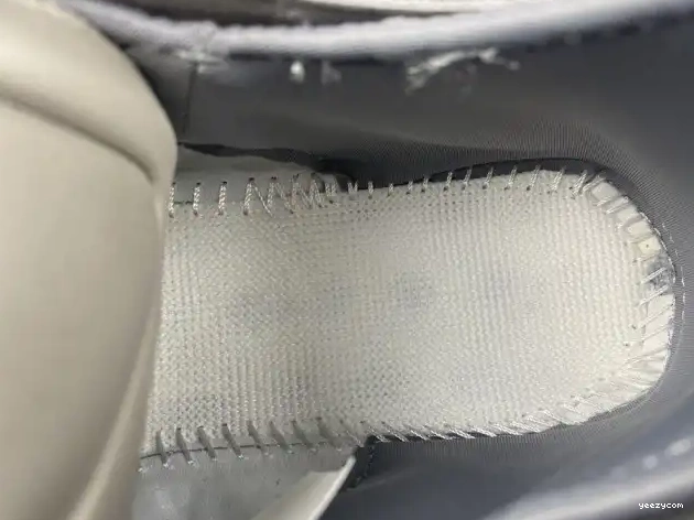 YEEZY ADIDAS 400 H68033 0611